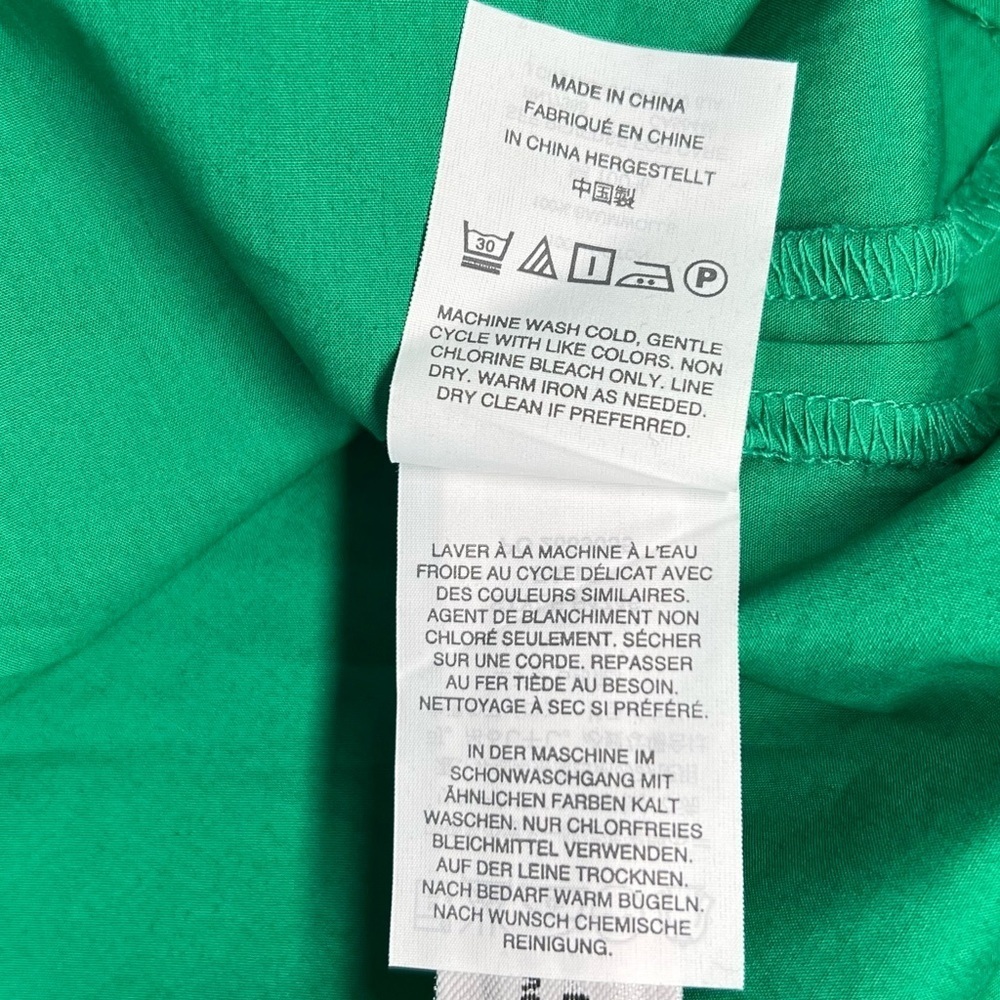 J. Crew Flutter Sleeve Blouse size 4 Kelly Green - Picture 6 of 6